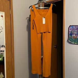 Size 0-2 brand new bcbg matching pant and crop top set